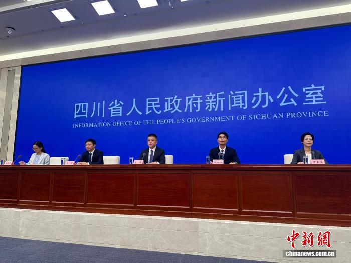 爱游戏体育